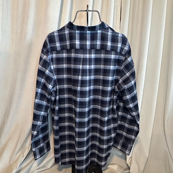 🙌🤟💟💚💖HP Van Heusen Navy and White Plaid Men’s Shirt - Picture 3 of 11